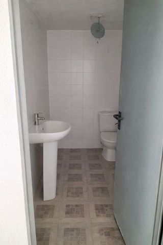 Local comercial en venta en San Juan del Puerto