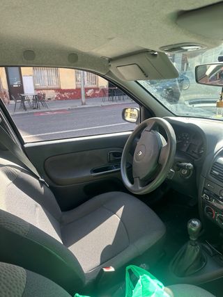 Renault Clio 2005