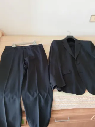 Traje Adolfo Domínguez Azul