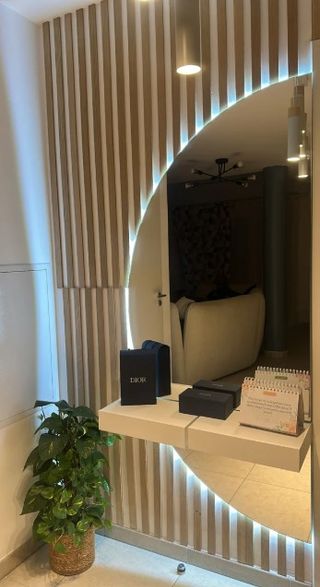 Espejo LED Semicircular 136x58cm