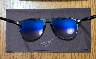 Occhiali da sole Persol PO 9649S neri lenti blu