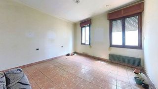 Edificio en venta en Ventiun en Ourense