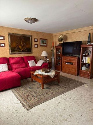 Chalet en venta en Carolinas Altas en Alicante