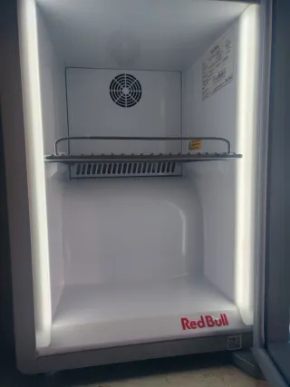 Mini Nevera Red Bull Edición Limitada