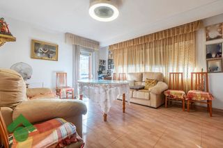 Piso en venta en Santa Rosa - Valdeolleros en Córdoba