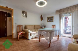 Piso en venta en Santa Rosa - Valdeolleros en Córdoba