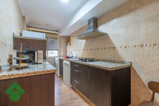 Piso en venta en Santa Rosa - Valdeolleros en Córdoba