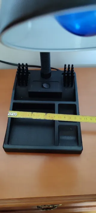 Lámpara flexo de escritorio negra con base