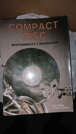 Libro. Compact disk. Mantenimiento y reparación