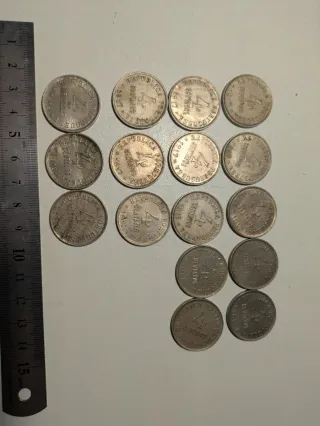 Lote monedas 10, 5 reis siglo xix y centavos s.xx