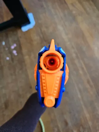 Pistola Nerf Élite Strongarm + 24 dardos