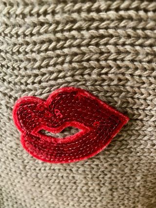 Jersey beige con parches