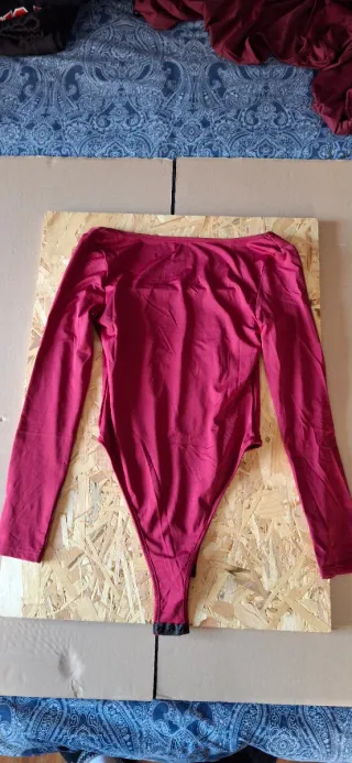 Body mujer manga larga escote cuadrado