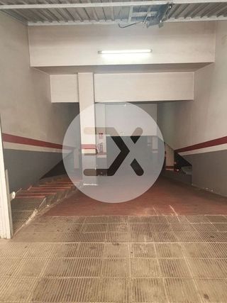 Garaje en venta en El Castell-Poble Vell en Castelldefels