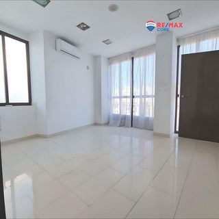 Local comercial en alquiler en Olivenza