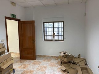 Local comercial en venta en Olivenza