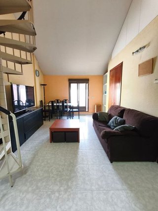 Piso en alquiler en Villamayor