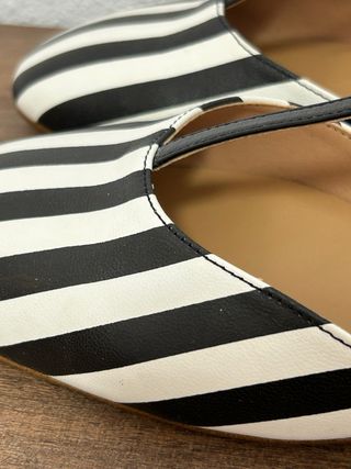 Bailarinas piel rayas T-strap Talla 41