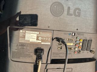 Monitor LG FLATRON M227WDJ per console