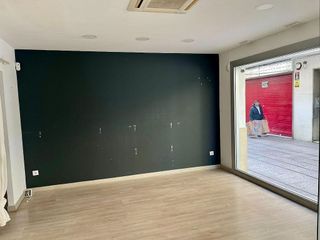 Local comercial en alquiler en Calella