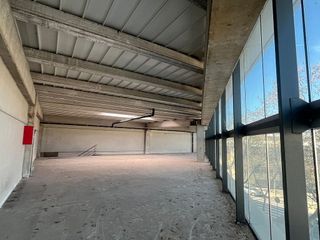 Nave industrial en alquiler en Gràcia en Sabadell