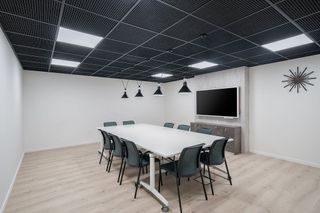 Oficina en alquiler en Poniente-Norte - Miralbaida - Parque Azahara en Córdoba