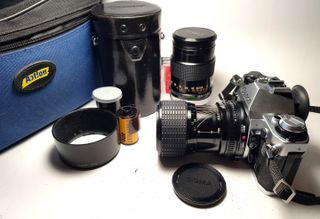 Canon AE-1 Program Sigma Zoom Master 35-70mm Y mas