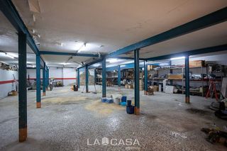 Local comercial en venta en El Castell-Poble Vell en Castelldefels