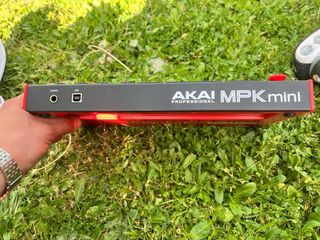 Teclado profesional MIDI Akai MPK mini