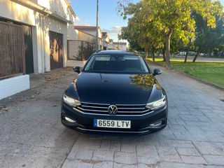 Volkswagen Passat 2022