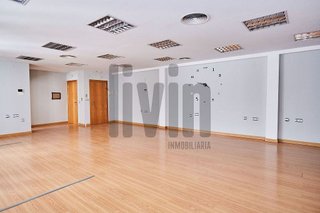Oficina en venta en Avda de Madrid - Pº de la Estación en Jaén