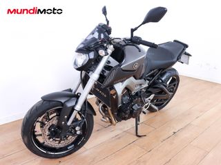 YAMAHA MT 09