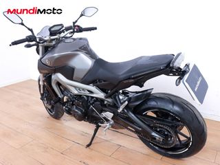 YAMAHA MT 09