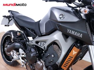 YAMAHA MT 09