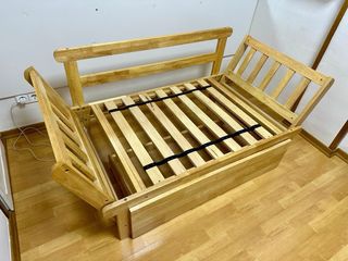 SOFA CAMA CON FUTON DE BAMBU, EXCELENTE ESTADO.