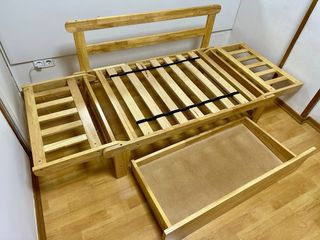 SOFA CAMA CON FUTON DE BAMBU, EXCELENTE ESTADO.