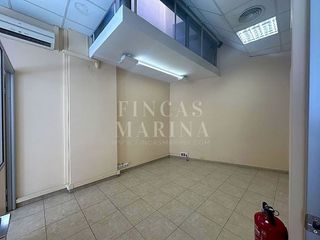 Local comercial en venta en Passeig Maragall - Zona Estació en Gavà