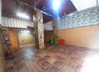 Local comercial en alquiler en Silla