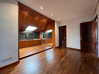Ático en alquiler en Los Remedios en Sevilla