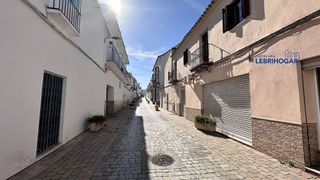 Local comercial en alquiler en Lebrija