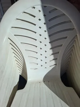 Sillas de jardín apilables blancas