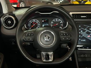 MG ZS 2025