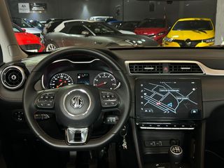 MG ZS 2025