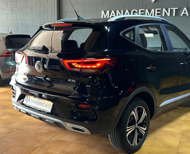 MG ZS 2025