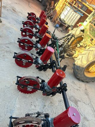 Sembradora hidráulica de 8 botes girasol