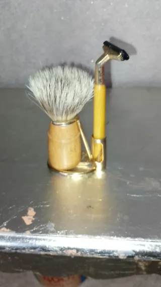 Set da Barba Omega Legno e Oro