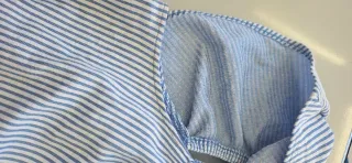 Blusa escote volante rayas azul