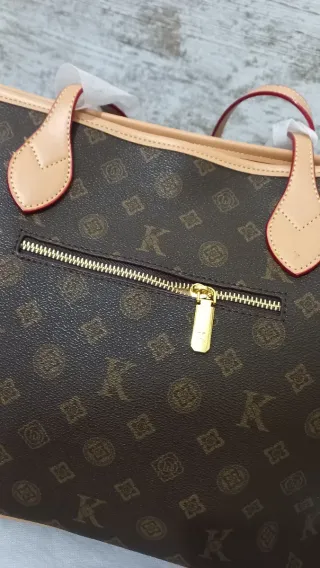 Bolso Tote Grande Dikudisi Marrón y Dorado