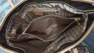 Bolso Tote Grande Dikudisi Marrón y Dorado