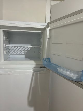 Nevera a gas y eléctrica BUTSIR